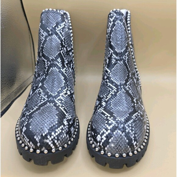Seven Dials Womens South End Snake Print Chelsea Stud Ankle Boots Booties Sz  10 - Picture 3 of 8